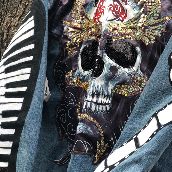 Denim Jean Jacket. Size XL - Picture 5 of 9